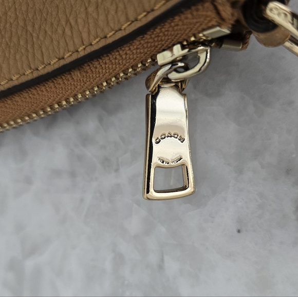 Coach Bag - Picture 6 of 10